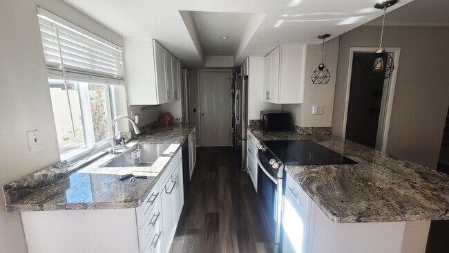 Photo - Pointe South Mountain 2-bedroom condo, gat...