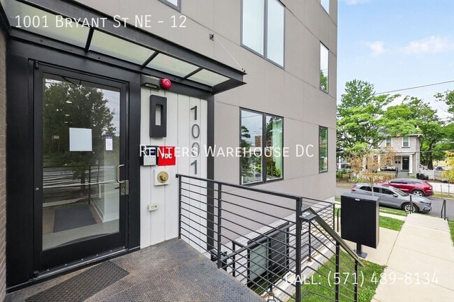 Photo - 1001 Bryant St NE