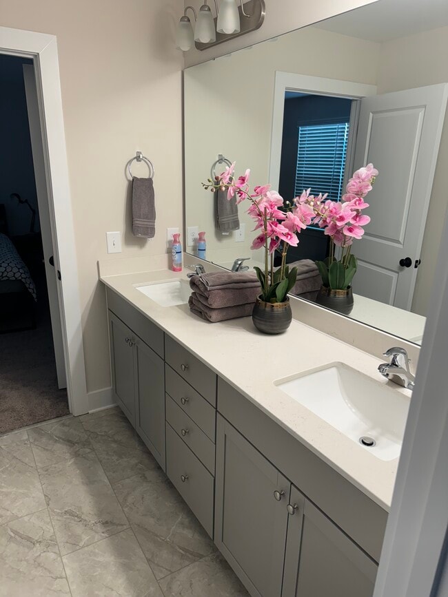 Photo - Mebane townhouse