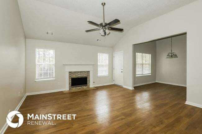 Photo - 1652 Thorn Ridge Trail