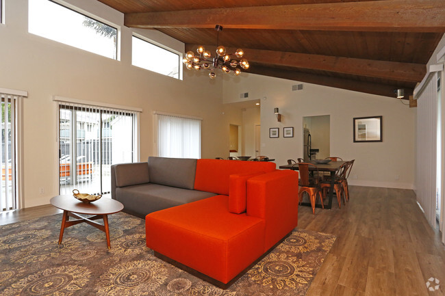 Interior Photo - Sheridan Park Rental