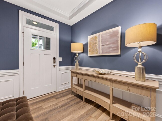 Photo - 2314 Creekmere Ln