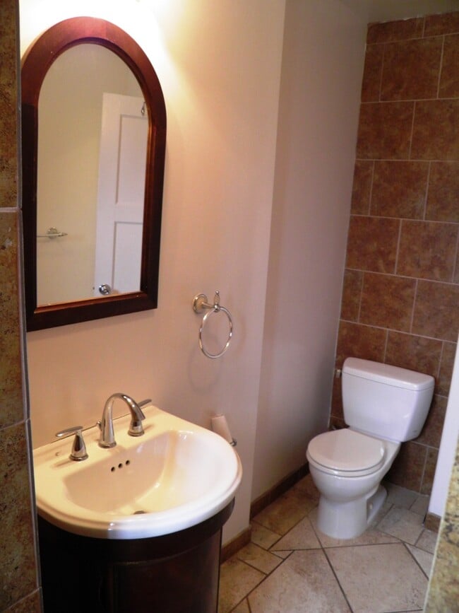 Photo - 1269 S Ridgeley Dr Unidad #3