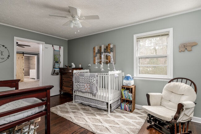 Photo - 380 Swoope Dr