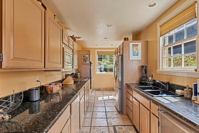 Photo - 6340 Chelton Dr