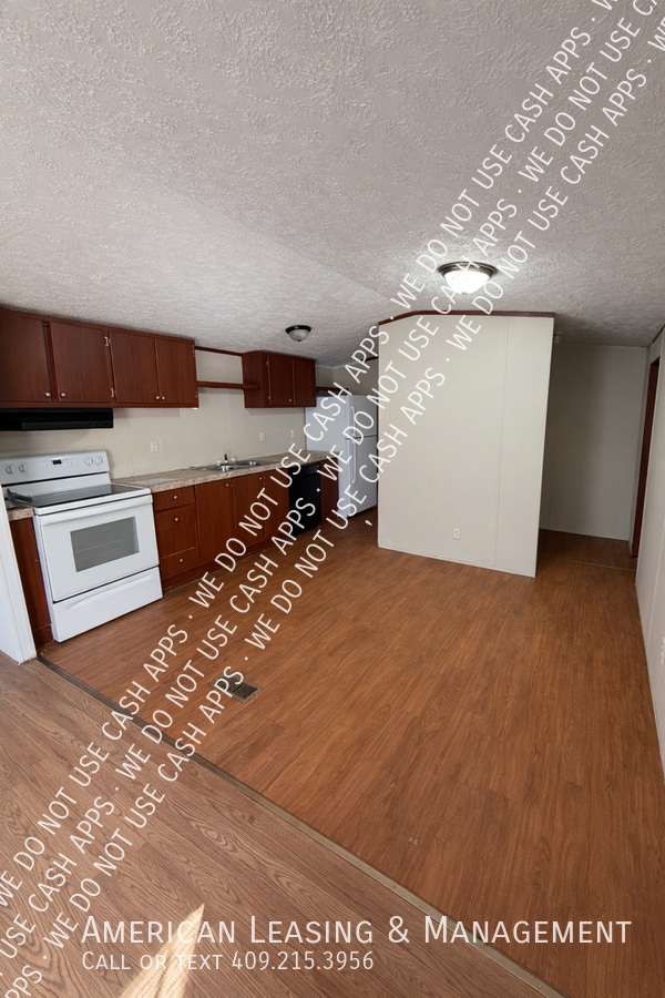 Photo - 2909 S Chestnut St Unit 03