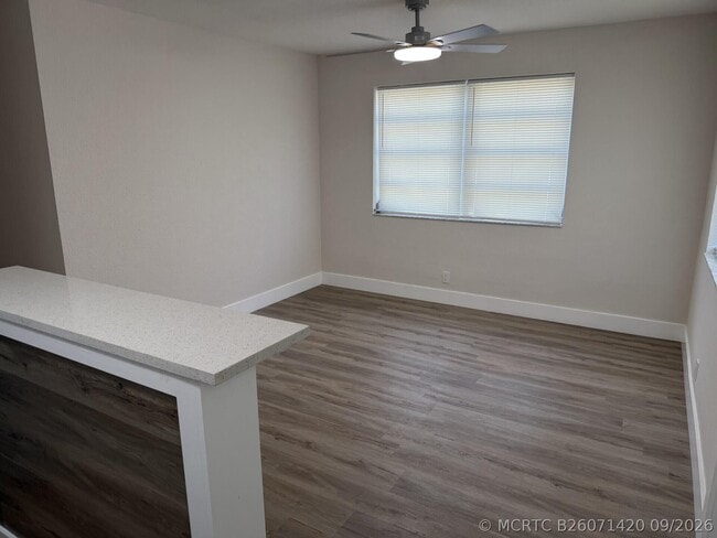 2723 Griffin Rd Unit 1-3