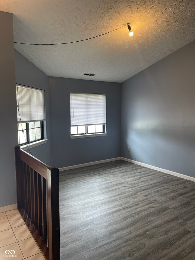 Photo - 6268 Glenshire Ln