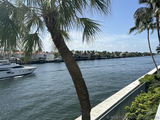 2600 S Ocean Dr Unit S303