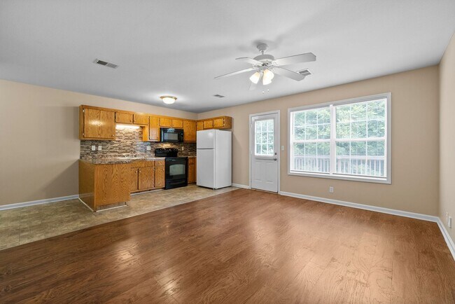 Photo - 247 Senator Dr Unit A