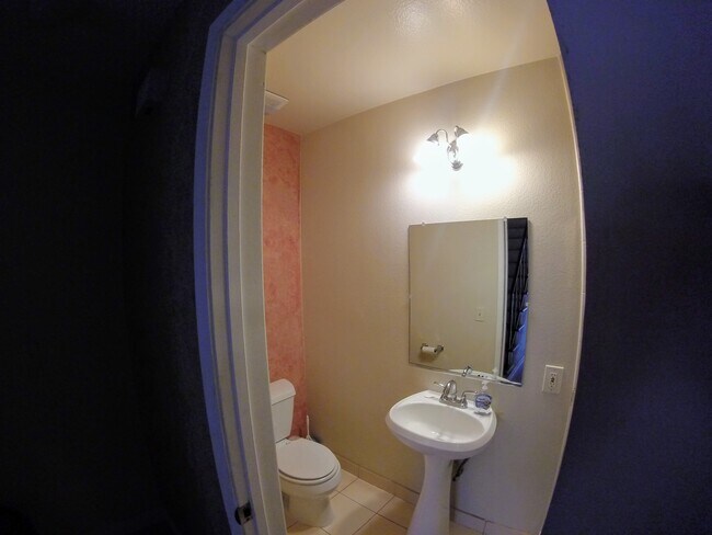 Photo - 8280 Rush St