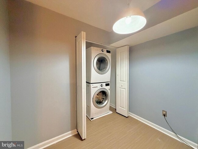 Photo - 4880 Dorsey Hall Dr Unit 6