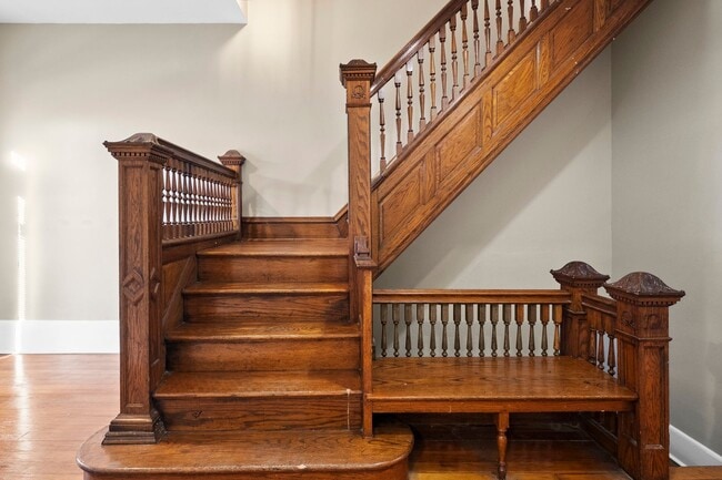 Photo - 2137 Russell Blvd Unit 2137 2F