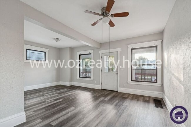 Photo - 2824 Chestnut St