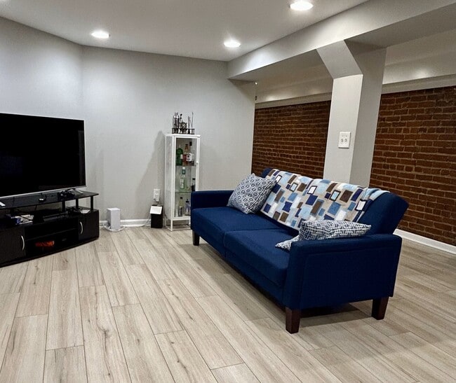 Photo - 2010 1st St NW Unit B