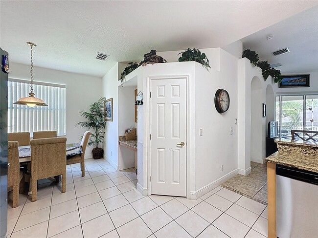 Photo - 107 Amaca Ln