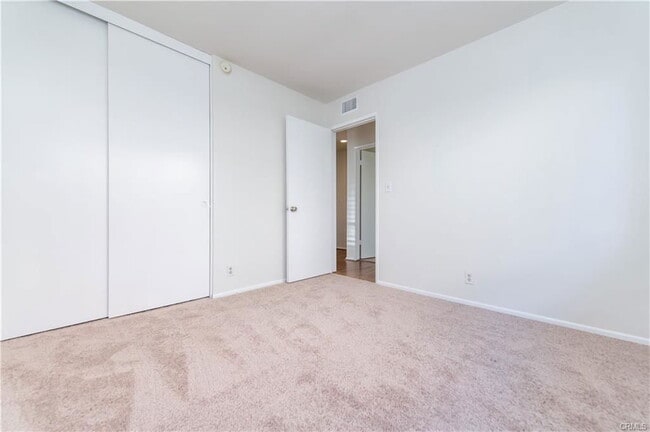 Photo - 3481 Eboe St