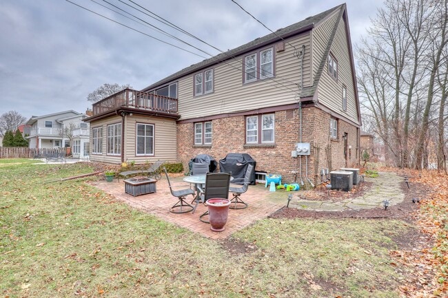 Back patio over looks Jacobus Park - 6132 W Wells St