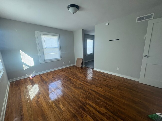 Photo - 2 Valley Pl N Unidad 2