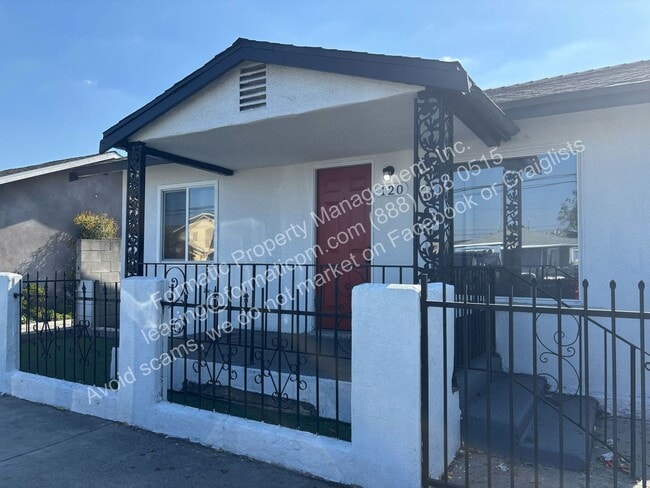 Building Photo - 118-120 E Century Blvd Unit 120