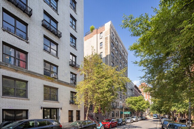 Photo - 170 W 81st St