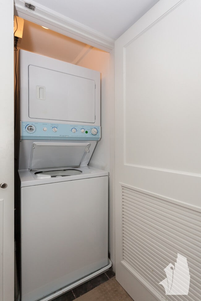 Photo - 5331 S Cornell Ave Unit 3