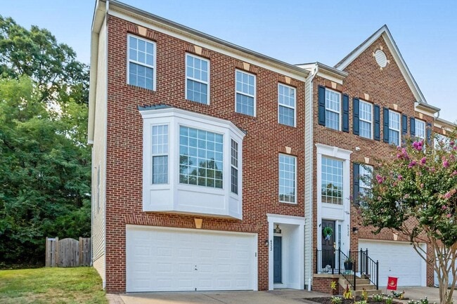 Building Photo - 6522 Trask Terrace