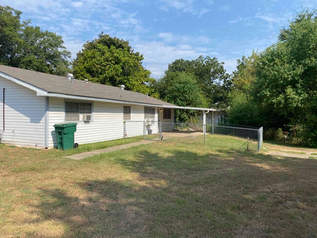 Photo - 406 S Hubbard Ave.