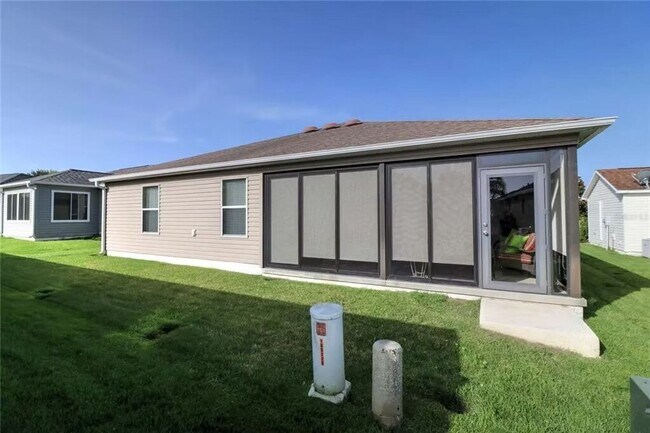 Photo - M2393 Carriage Hill Way (VC/M5) Unit -