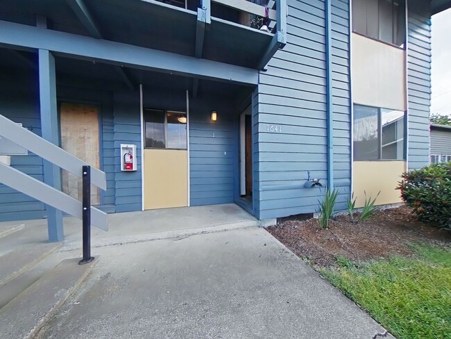 SPRING SPECIAL ~ $575 OFF FIRST MONTH RENT - SPRING SPECIAL ~ $575 OFF FIRST MONTH RENT Apartment Unit 1641 NW Division #1