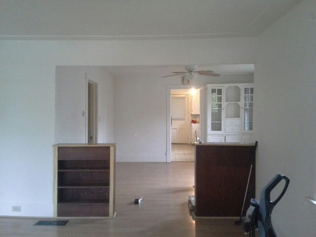 Photo - 770 Cottage St NE