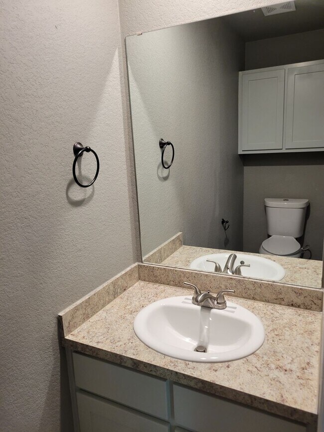 Photo - 227Clore Unidad B-STILL OCCUPIED BY RESIDENT