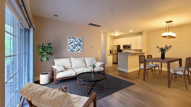 7232 Althorp Way Unidad V-4