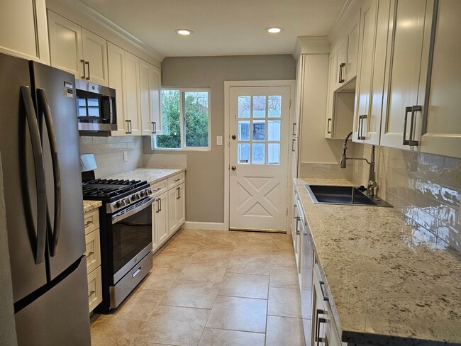 Photo - 1448-1454 Carleton Drive Unit 1448