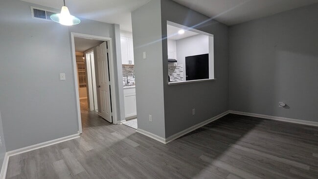 Photo - Nice 1 bedroom 1 bath Condo Great Location!