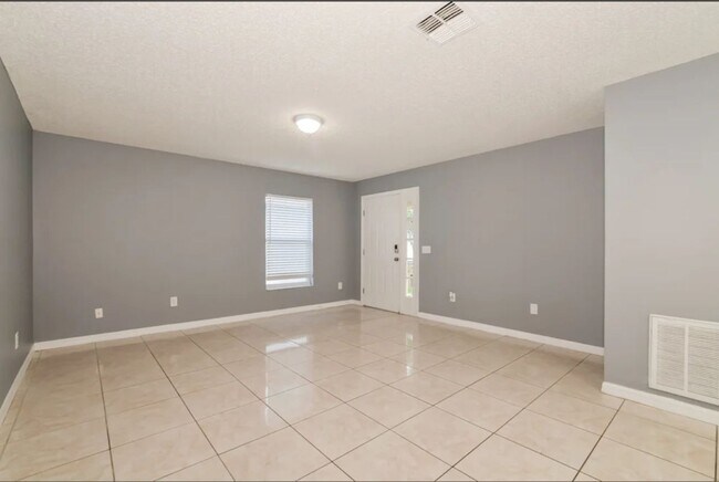 Photo - 2414 Ruddenstone Way