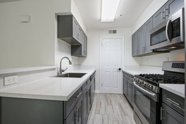 Photo - 4111 Carol Dr