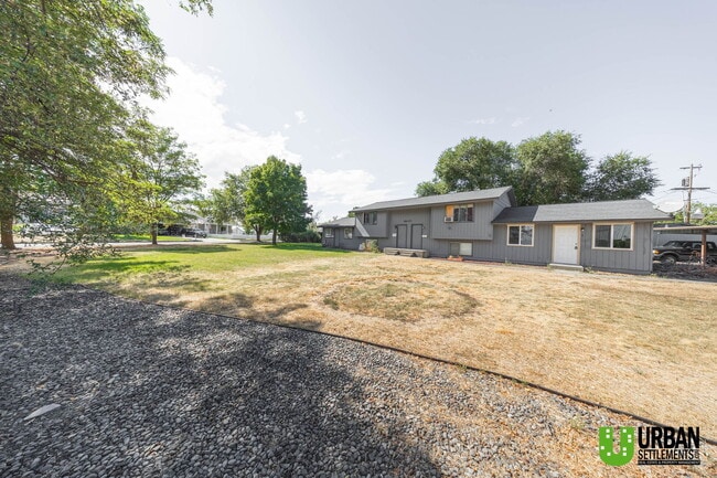 Photo - 2805 E Sharp Ave