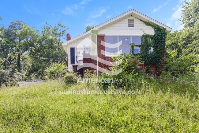 Photo - 820 Clover Dr