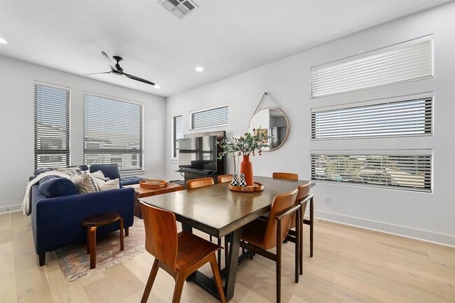 Photo - 2050 Lohmans Spur Rd Unit 2301