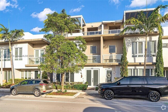 Building Photo - 6309 NW 104th Ct Rental