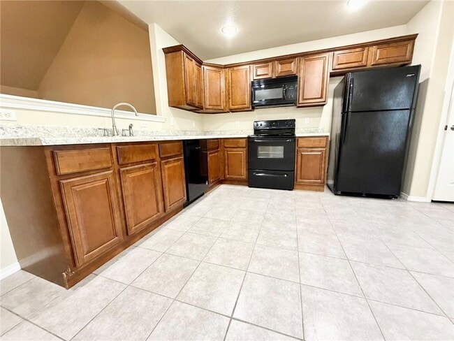 Photo - 610 Saddlehorn Dr