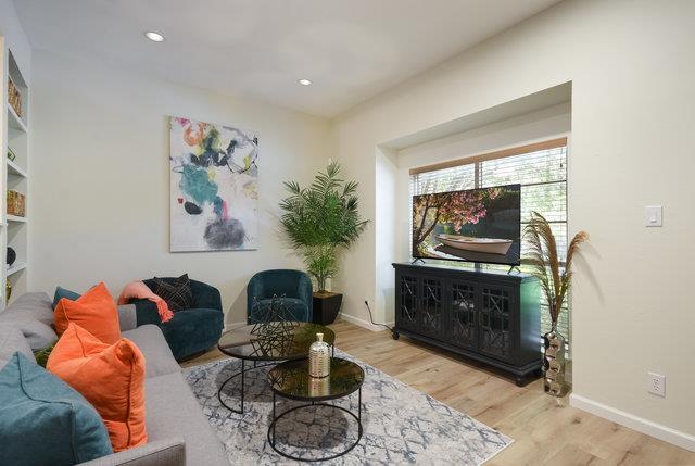 Photo - 841 E Oltorf St