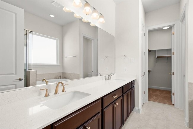 Photo - 600 C-Bar Ranch Trl Unit 144