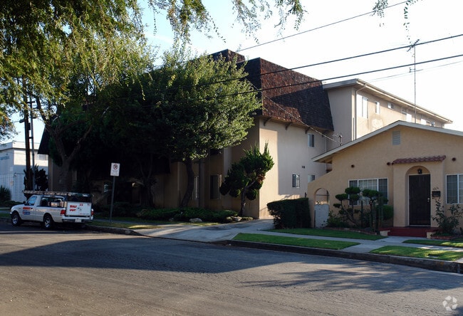 910 Enterprise Avenue