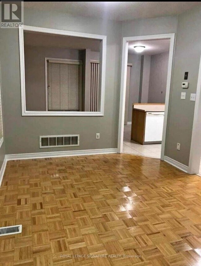 Photo - 25 Silent Pond Crescent