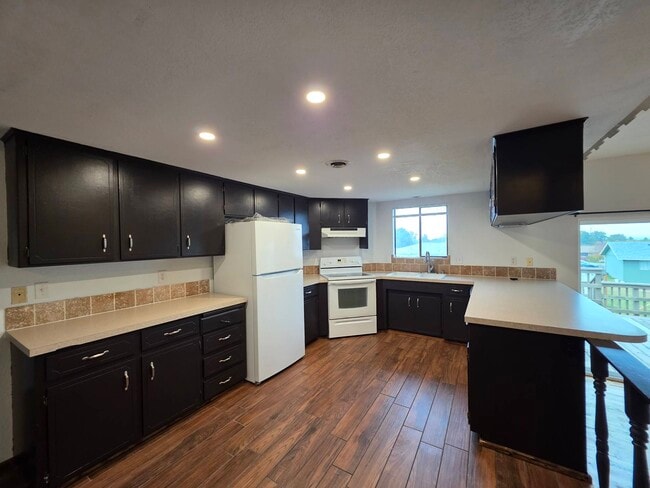 Photo - 3718 W 17th Pl