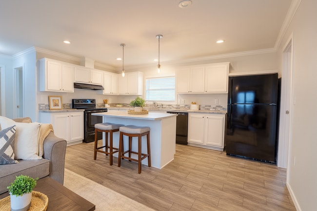 8051 Centennial Farms Dr