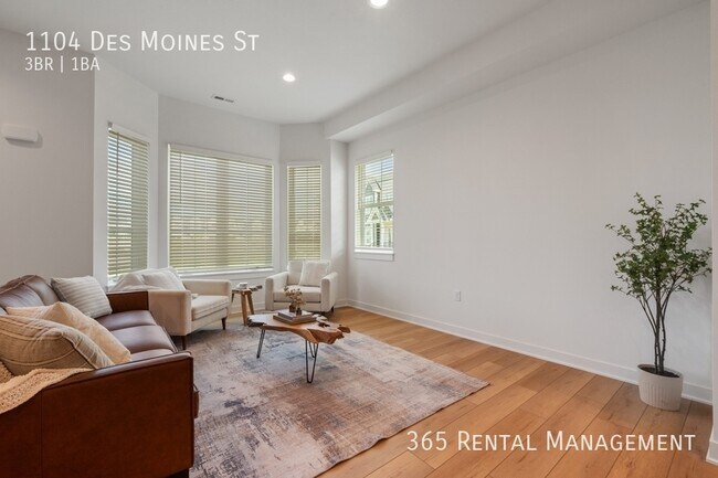 Photo - 1104 SW Des Moines St