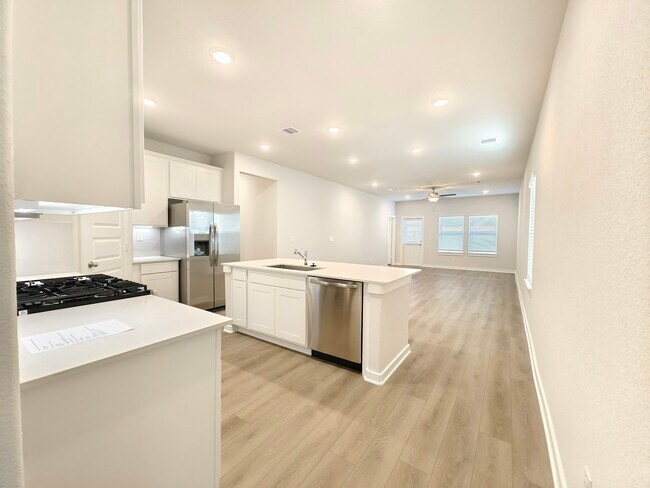 Photo - 8554 Blueberry Ash St